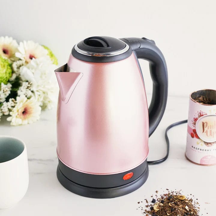 http://www.domestify.com/cdn/shop/products/pinky-up-electric-tea-kettle-in-rose-gold-5044-28972758040647.jpg?v=1663689569