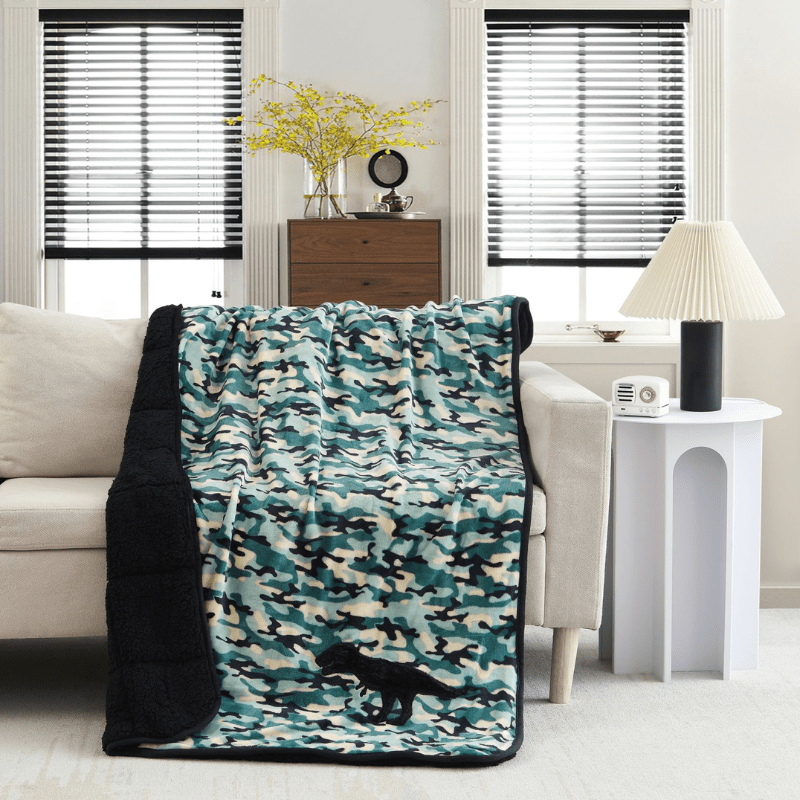 Camoflauge Applique Weighted Throw RE-APLWT-DIN5
