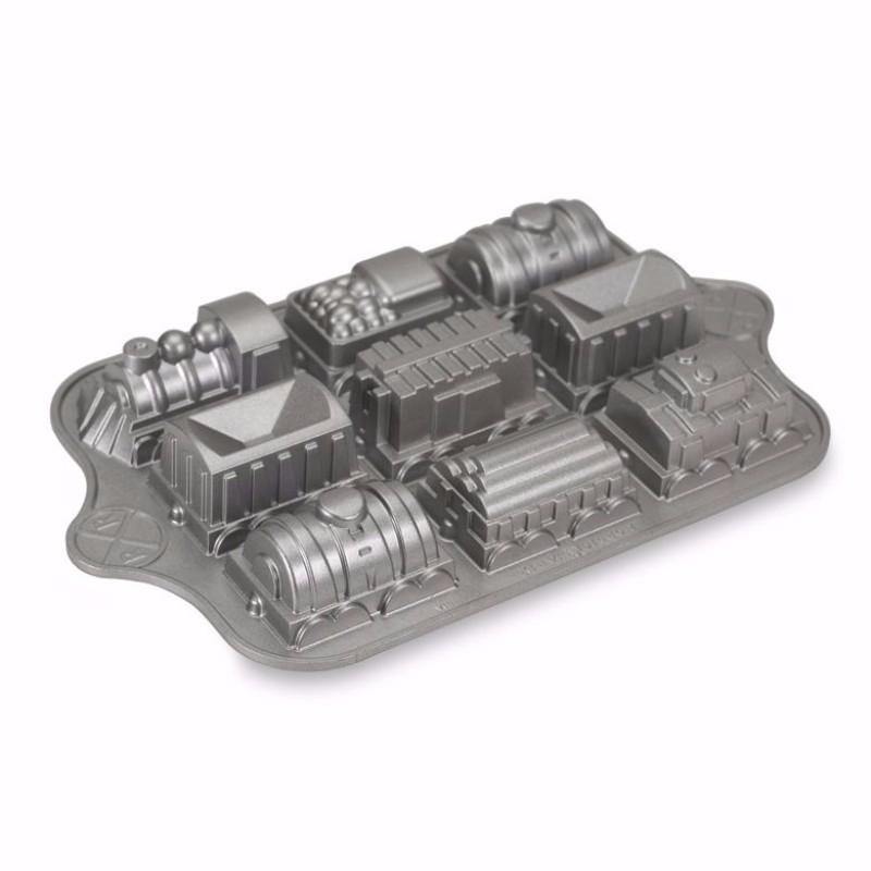 Holiday Train Cake Pan by NordicWare 59048M